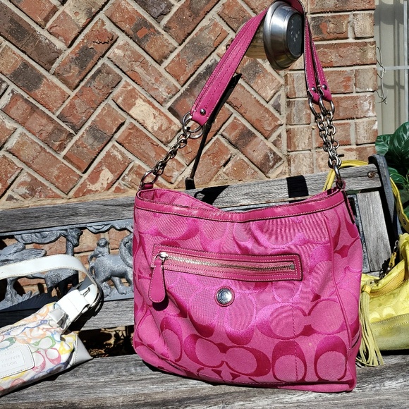 Coach - Picture 3 of 8